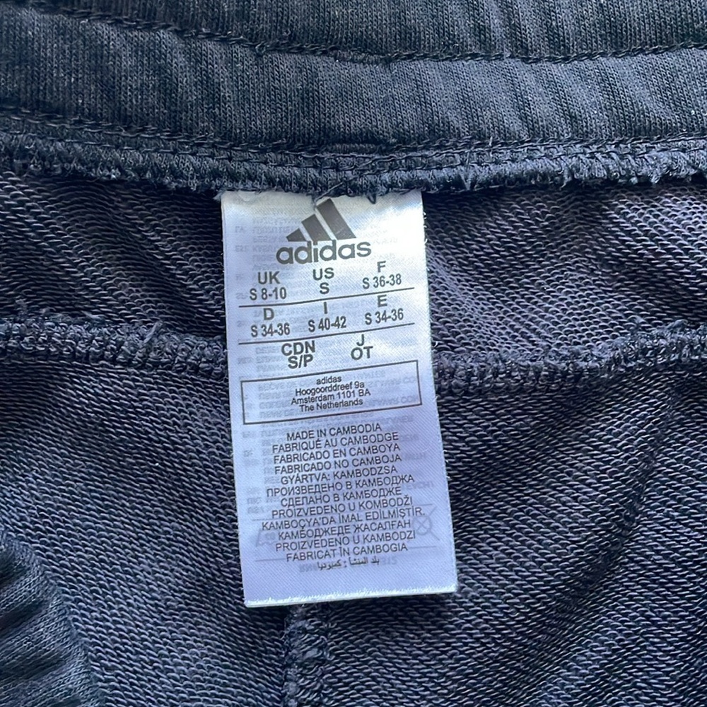 Adidas black shorts - Picture 4 of 5